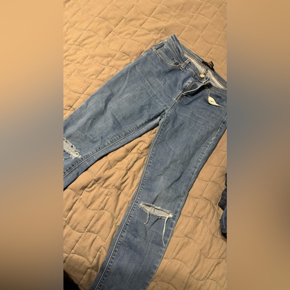 Forever 21 - Picture 2 of 3